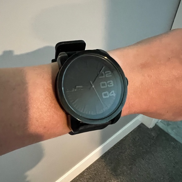 Diesel Men's Round Black Dial Watch With Black Silicone Strap - Picture 9 of 9